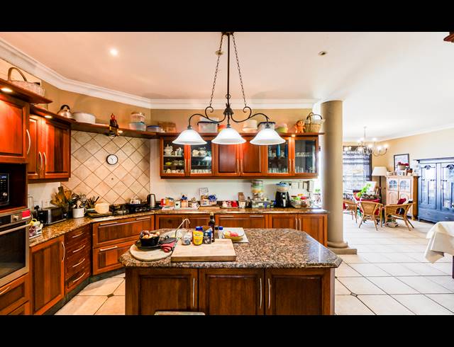 3 BEDROOM HOUSE FOR SALE IN BLUFF